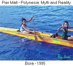 Pier Matì - Polynesia: Myth and Reality - Leeward Islands - 1995 - Bambini in piroga - Children with pirogue - Enfants en pirogue